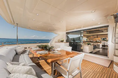 Dolce Vita IV Yacht Charter, photograph 12