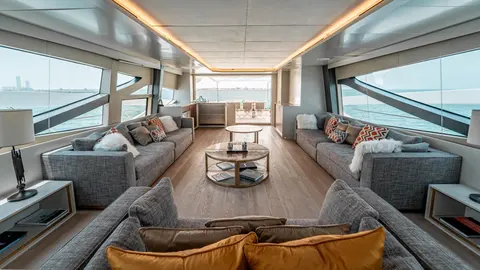 Dolce Vita Yacht Charter in Dubai, photograph 10