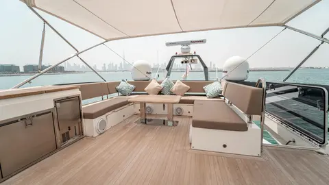 Dolce Vita Yacht Charter in Dubai, photograph 5