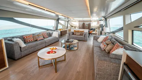 Dolce Vita Yacht Charter in Dubai, photograph 9