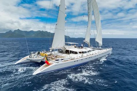 Douce France Yacht Charter, photograph 9