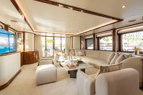 Dxb Yacht Charter, photograph 11