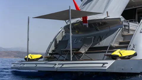 Eleven I Yacht Charter, photograph 6