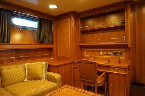 Ellen Yacht Charter, photograph 11