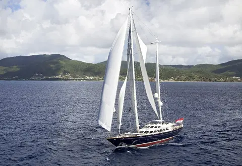 Ellen Yacht Charter, photograph 4