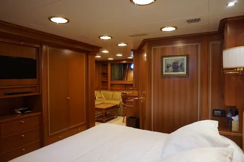 Ellen Yacht Charter, photograph 9