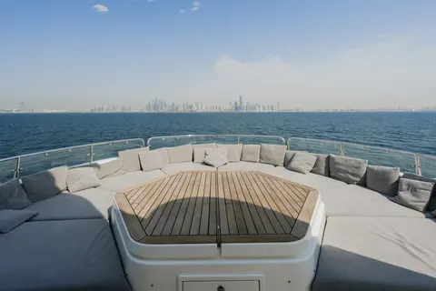 Encore Yacht Charter in Dubai, photograph 12