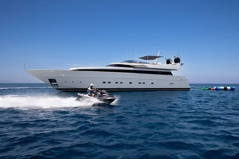 Energy Yacht Charter, photograph 4