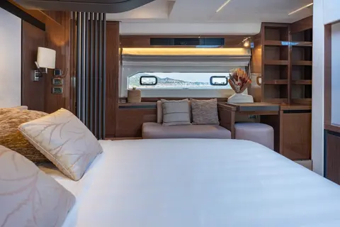 Enthousiast Yacht Charter, photograph 12