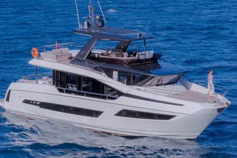 Enthousiast Yacht Charter, photograph 2