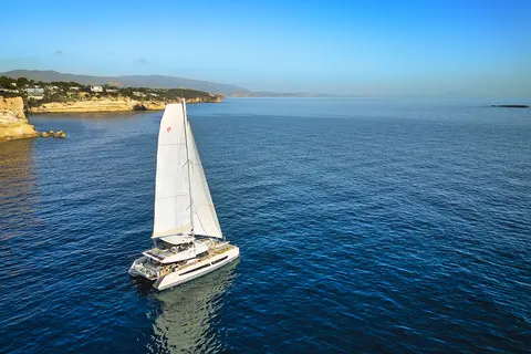Era Yacht Charter, photograph 5