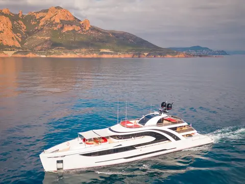 Euphoria Yacht Charter, photograph 10