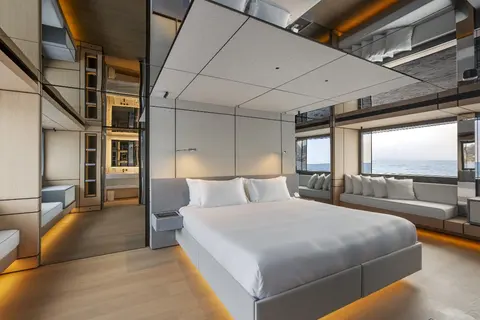 Extra Time Yacht Charter, photograph 11
