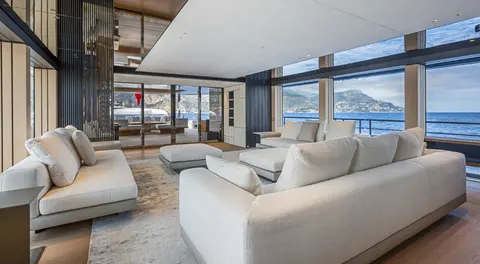 Extra Time Yacht Charter, photograph 2