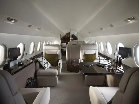 Falcon 900LX Private Jet Charter, photograph 5