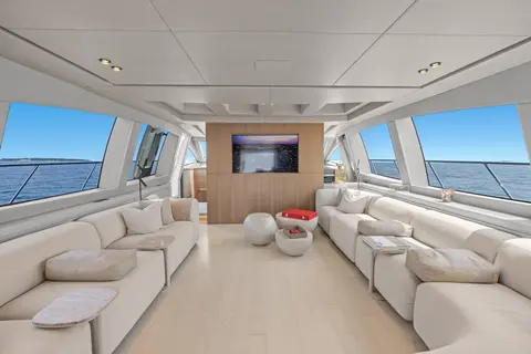 Fanamax Yacht Charter, photograph 11
