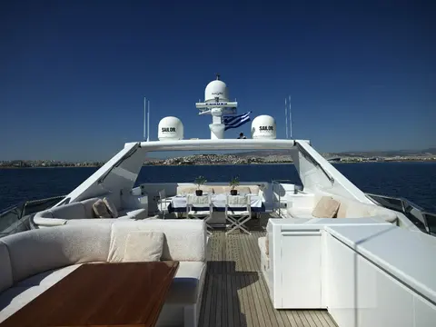 Feligo V Yacht Charter, photograph 7