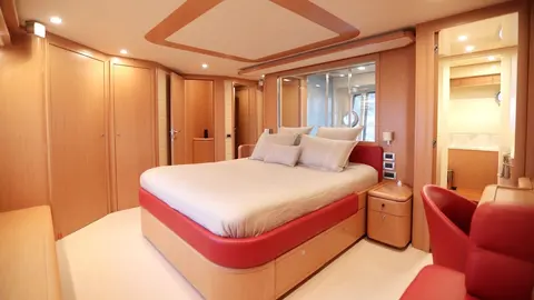 Felina Yacht Charter, photograph 12