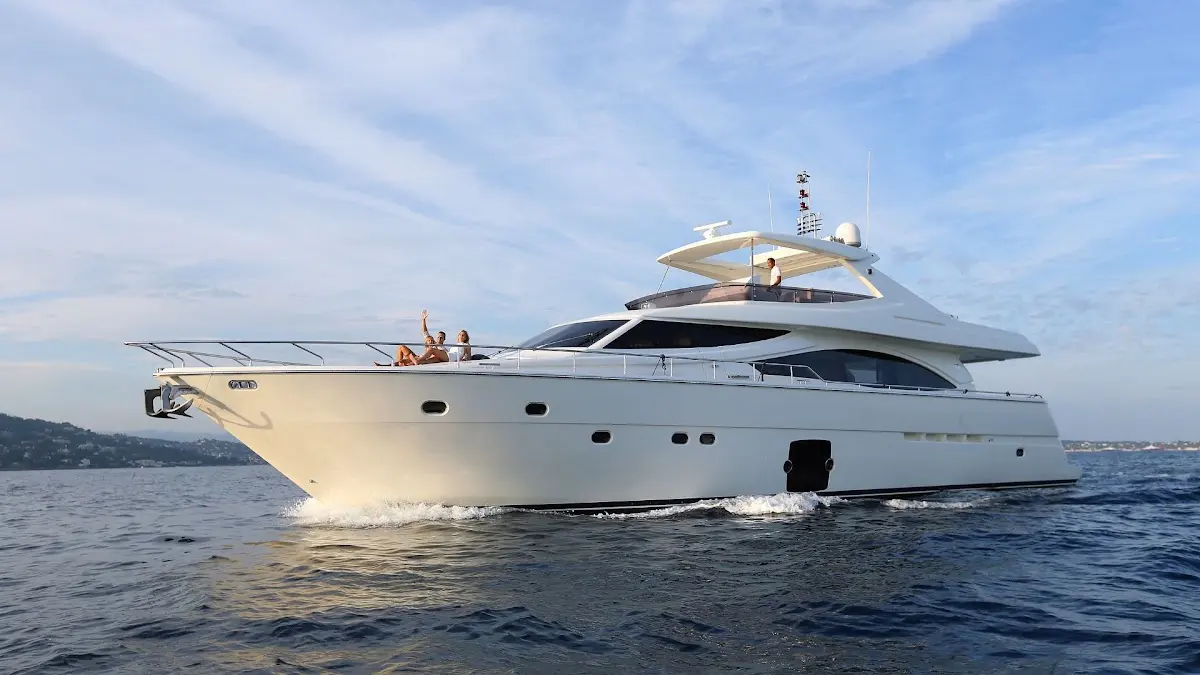 Felina Yacht Charter