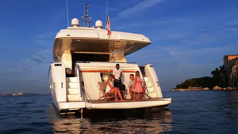 Felina Yacht Charter, photograph 5