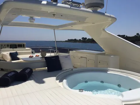 Felina Yacht Charter, photograph 6