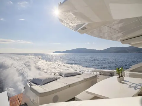 For Ever Yacht Charter, photograph 11