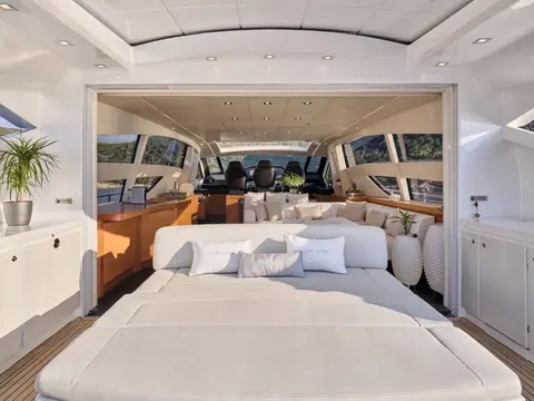 For Ever Yacht Charter, photograph 12