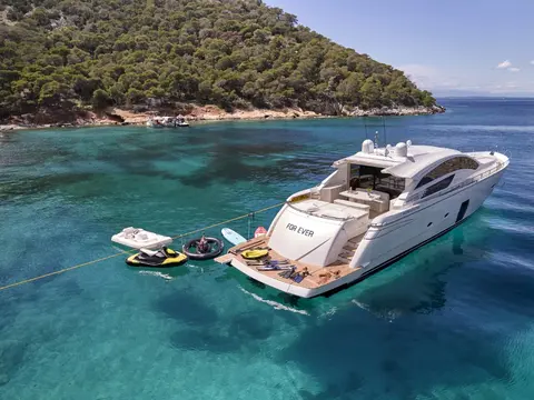 For Ever Yacht Charter, photograph 2