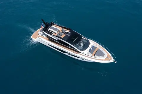 Forza Yacht Charter, photograph 3