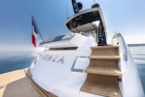 Forza Yacht Charter, photograph 9