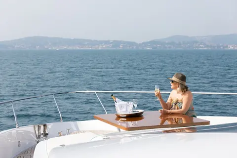 G Yacht Charter, photograph 11
