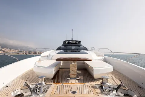 G Yacht Charter, photograph 9