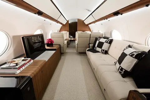 G650 Private Jet Charter, photograph 6