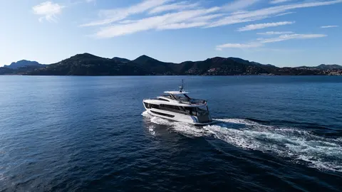 Getaway Yacht Charter, photograph 4