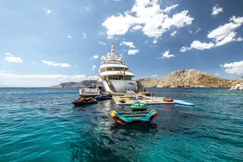 Ghost III Yacht Charter, photograph 12