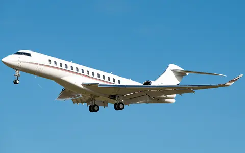 Global 7500 Private Jet Charter, photograph 8