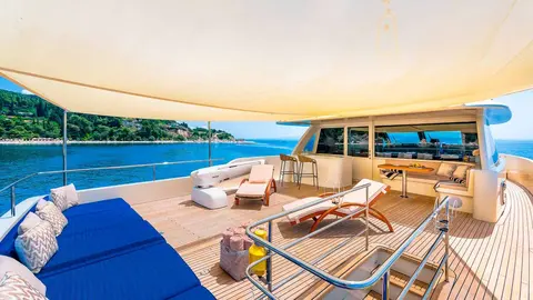 Grace Yacht Charter, photograph 11