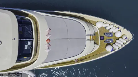 Grace Yacht Charter, photograph 6