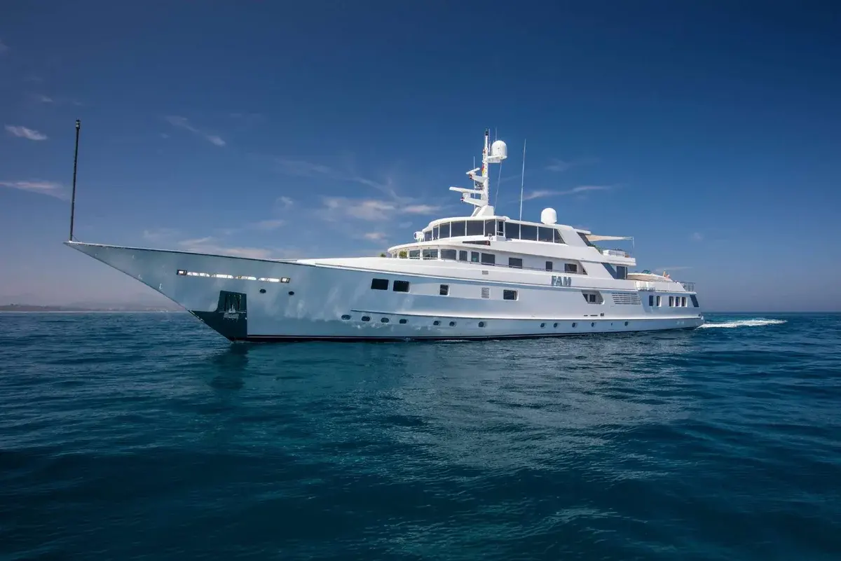 Grace Yacht Charter in Dubai