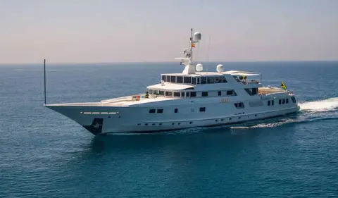 Grace Yacht Charter in Dubai, photograph 6