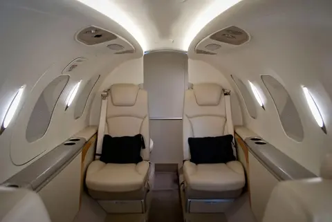 HA-420 Private Jet Charter, photograph 3