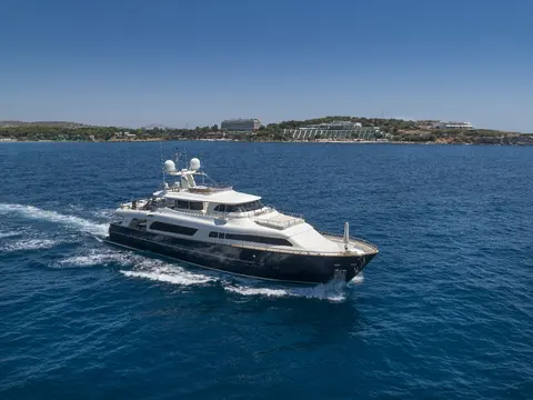 Hag Yacht Charter, photograph 5