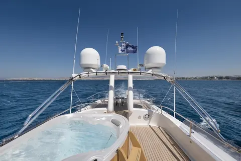 Hag Yacht Charter, photograph 7