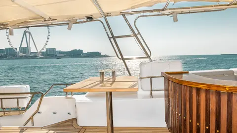 Haigan Yacht Charter in Dubai, photograph 7