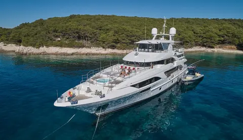 Happy ME Yacht Charter, photograph 5