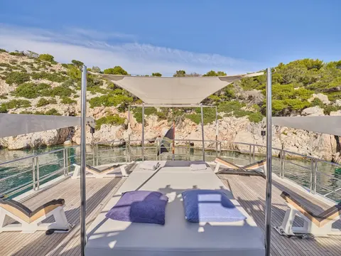 Highlander Yacht Charter, photograph 10