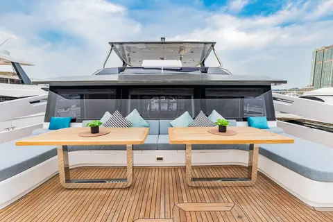 Infinity Yacht Charter in Dubai, photograph 10