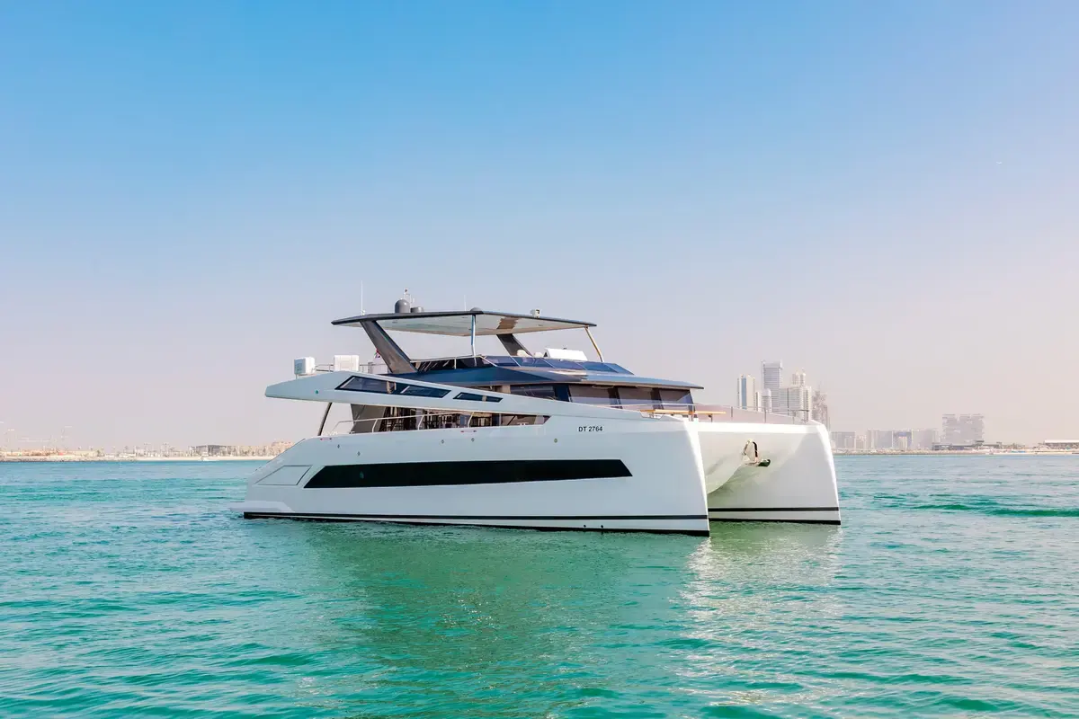 Infinity Yacht Charter in Dubai