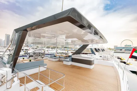 Infinity Yacht Charter in Dubai, photograph 3