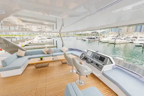 Infinity Yacht Charter in Dubai, photograph 5